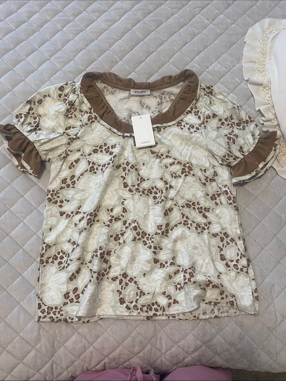 Love Cream & Brown Floral Ruffle-Sleeve Tee